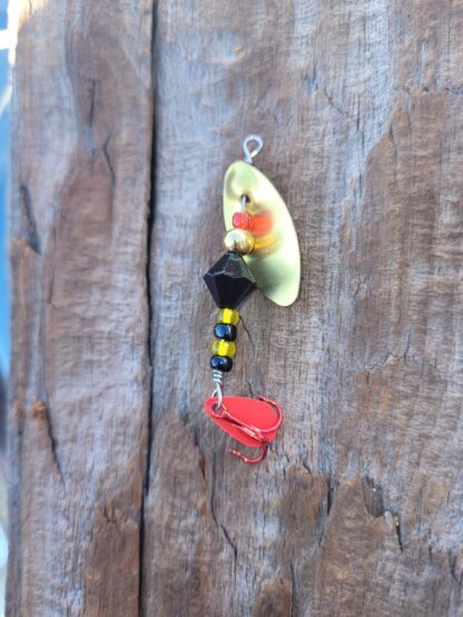 Gift box with Classic CFMB Lures with Gold blade, Plus a bonus lure - Image 12
