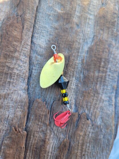Gift box with Classic CFMB Lures with Gold blade, Plus a bonus lure - Image 11